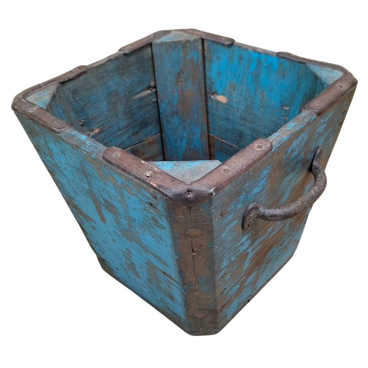 BLUE WOODEN PLANTER