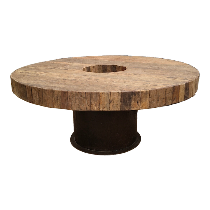 2M HUGE ROUND DISPLAY TABLE